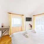 Pensiunea Casa Bono - Affittacamere